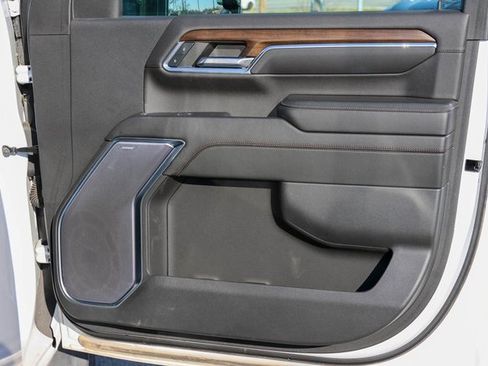 Used 2024 Chevrolet Silverado 2500 High Country w/ High Country Premium Package image 20