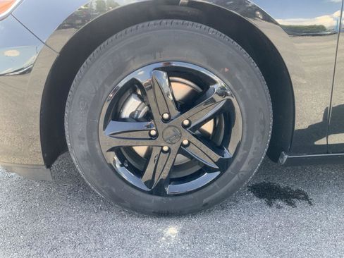 Used 2022 Chevrolet Malibu LS FWD image 14