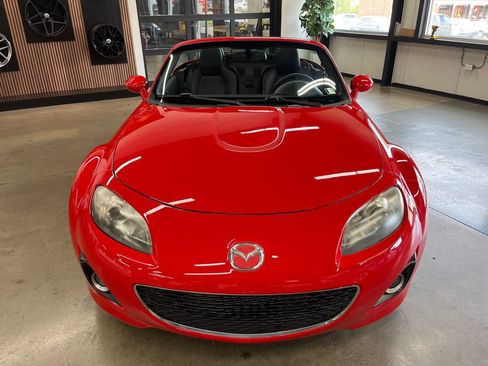Used 2011 MAZDA MX-5 Miata Grand Touring w/ Premium Pkg RWD image 46