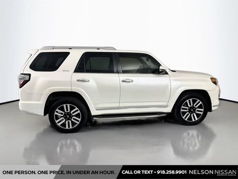 Used 2016 Toyota 4Runner Limited AWD/4WD image 4