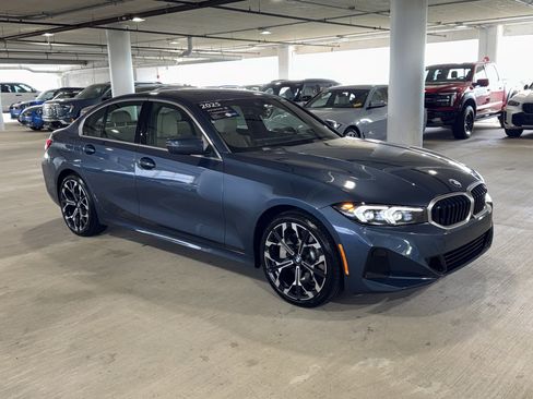 Used 2025 BMW 330i Sedan w/ Convenience Package RWD image 1