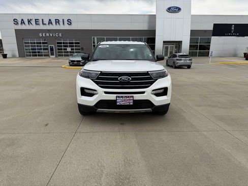 Certified 2023 Ford Explorer XLT w/ Equipment Group 202A AWD/4WD image 2
