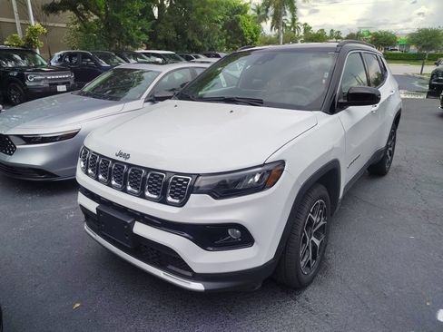 Used 2025 Jeep Compass Limited AWD/4WD image 1