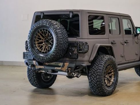 Used 2024 Jeep Wrangler Unlimited Rubicon 392 image 41