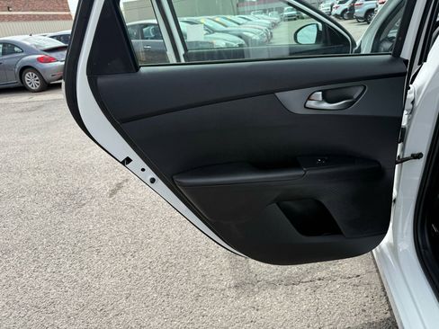 Used 2021 Kia Forte LXS image 13