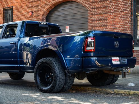 Used 2024 RAM 3500 Limited w/ Night Edition AWD/4WD image 44