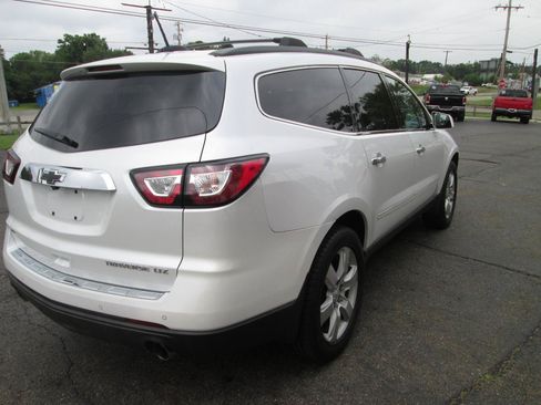 Used 2016 Chevrolet Traverse LTZ AWD/4WD image 12