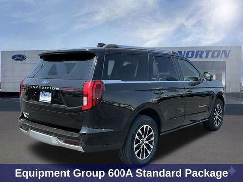 Used 2025 Ford Expedition Platinum AWD/4WD image 4