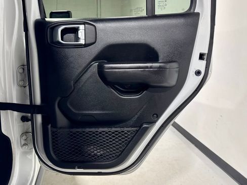 Used 2020 Jeep Wrangler Unlimited Rubicon w/ LED Lighting Group image 30