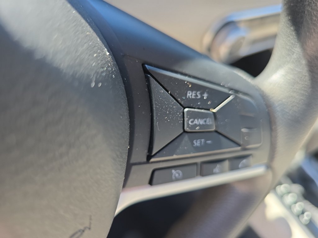 Used 2025 Nissan Altima 2.5 SV FWD image 18
