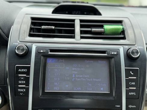 Used 2012 Toyota Camry XLE w/ Convenience Pkg FWD image 13