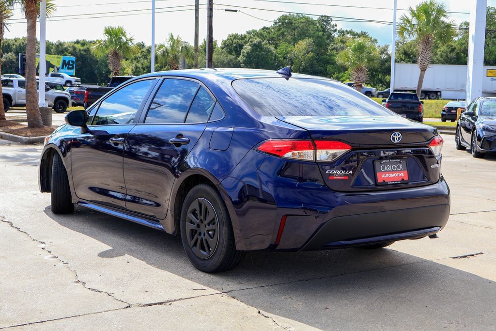Used 2022 Toyota Corolla LE FWD image 21