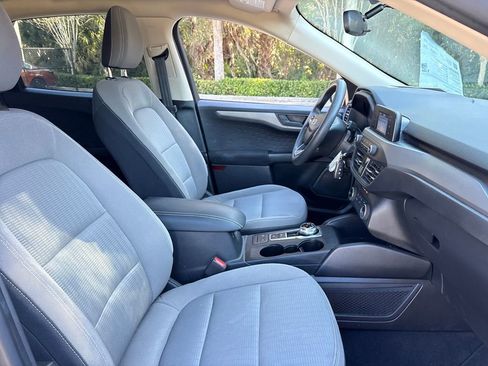 Used 2020 Ford Escape S image 27
