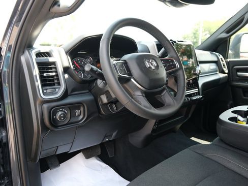 Used 2026 RAM 2500 Big Horn AWD/4WD image 3