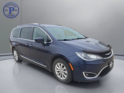 Used 2019 Chrysler Pacifica Touring-L
