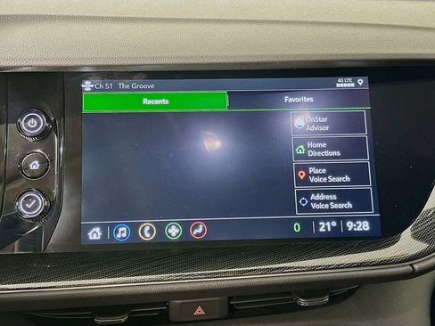 Used 2023 Buick Envision Preferred image 18