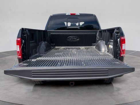 Used 2019 Ford F150 XLT w/ Equipment Group 302A Luxury AWD/4WD image 14