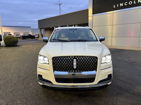 Certified 2023 Lincoln Navigator Black Label image 2