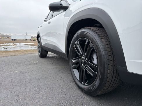 New 2026 Chevrolet Trax ACTIV w/ Sunroof Package image 4