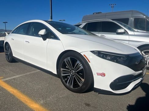 Used 2023 Mercedes-Benz EQS 450+ Sedan image 2