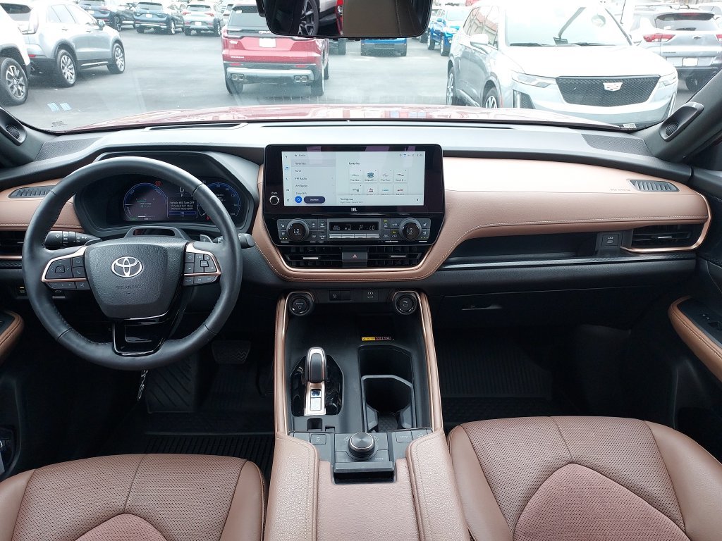 Used 2025 Toyota Grand Highlander AWD Hybrid image 15