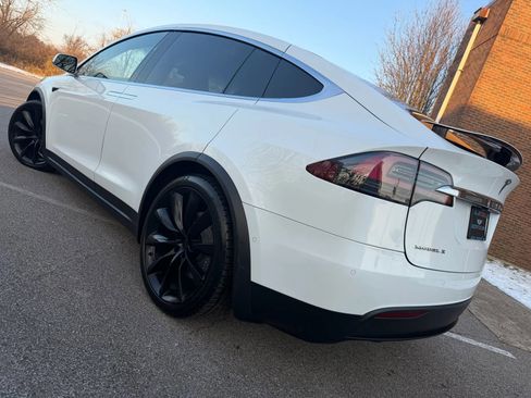 Used 2018 Tesla Model X 100D image 47