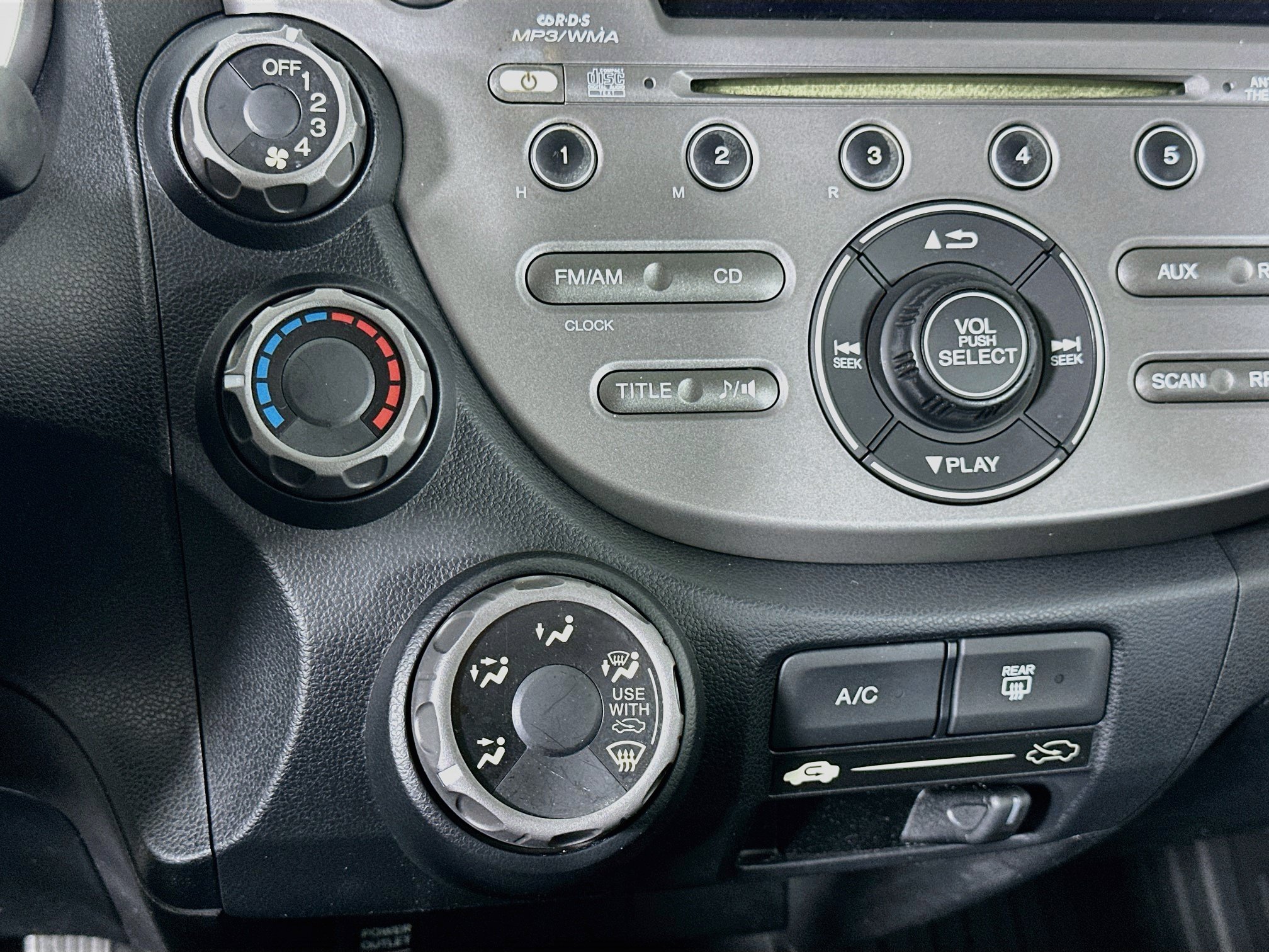 Used 2013 Honda Fit image 22