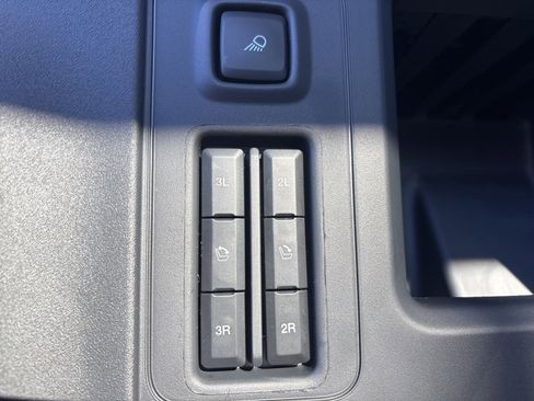 New 2026 Ford Expedition Active image 11