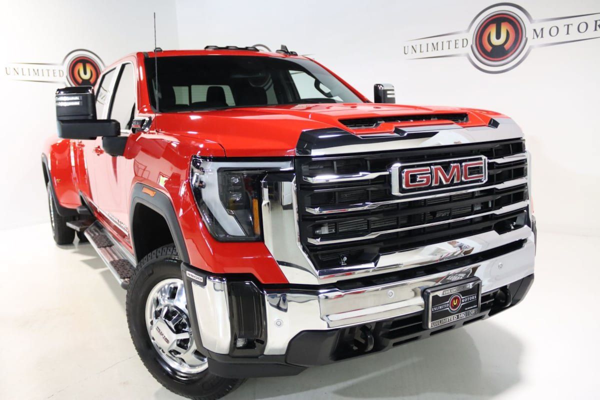 Used 2026 GMC Sierra 3500 SLE w/ SLE Value Package AWD/4WD image 5