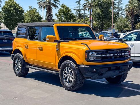 Used 2022 Ford Bronco Outer Banks AWD/4WD image 5