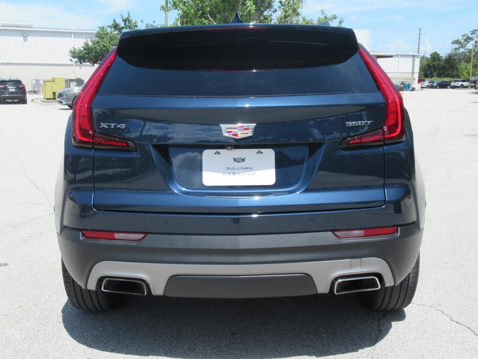 Used 2020 Cadillac XT4 Premium Luxury w/ Driver Awareness Package FWD image 5