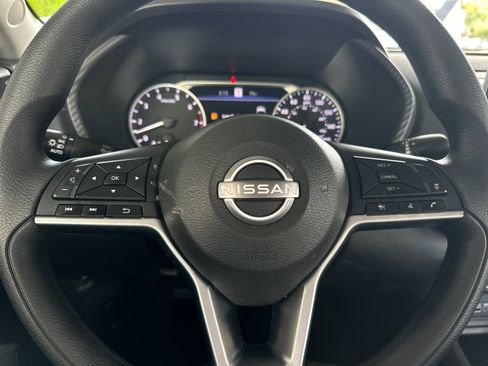 Used 2025 Nissan Sentra SV image 20