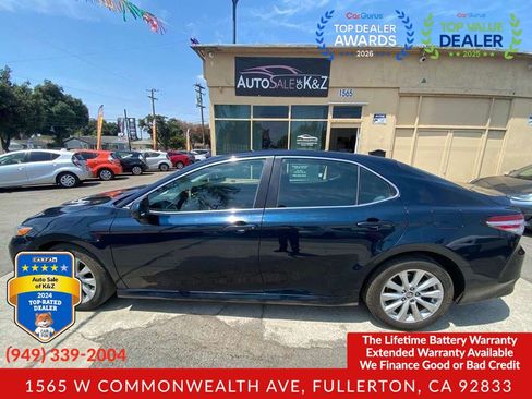 Used 2018 Toyota Camry LE FWD image 9