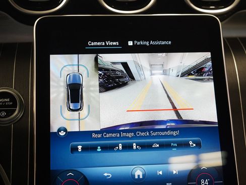 Used 2024 Mercedes-Benz GLC 300 4MATIC image 25