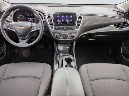 Used 2024 Chevrolet Malibu LT image 15