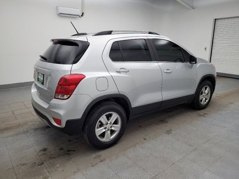 Used 2019 Chevrolet Trax LT w/ LT Convenience Package image 10