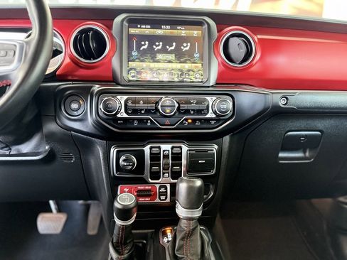 Used 2021 Jeep Gladiator Rubicon image 32