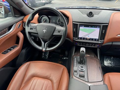 Used 2022 Maserati Levante GT image 17