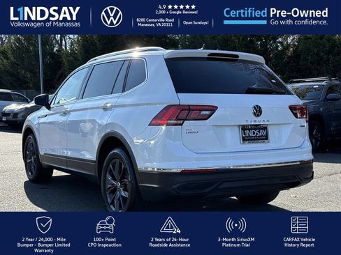 Used 2022 Volkswagen Tiguan SE w/ Panoramic Sunroof Package image 5