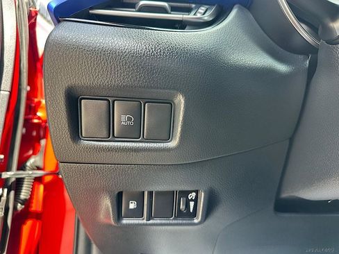 Certified 2022 Toyota C-HR XLE FWD image 19