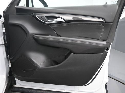 Used 2023 Buick Envision Preferred image 20