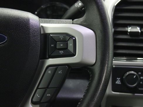 Used 2019 Ford F250 Lariat w/ Tow Technology Bundle image 25