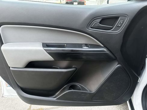 Used 2020 Chevrolet Colorado W/T w/ WT Convenience Package image 9