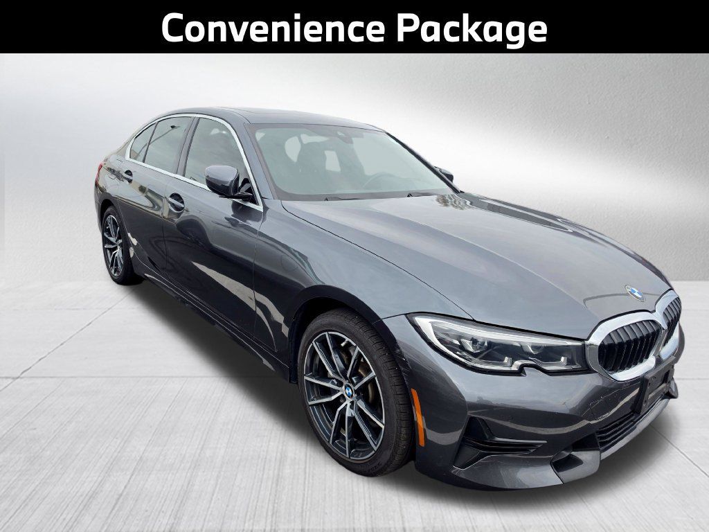 Used 2019 BMW 330i xDrive Sedan w/ Convenience Package AWD/4WD image 4