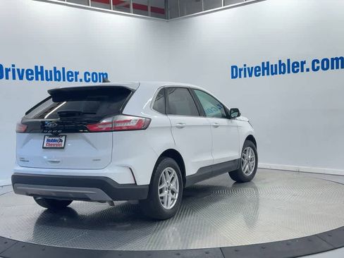 Used 2024 Ford Edge SEL image 3