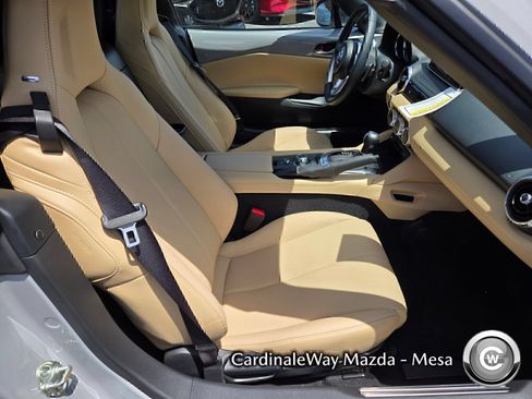 New 2026 MAZDA MX-5 Miata RF Grand Touring w/ Appearance Package RWD image 18