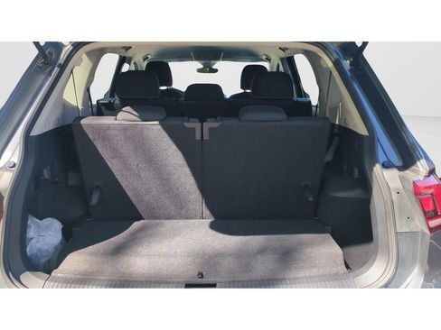Certified 2024 Volkswagen Tiguan S FWD image 9