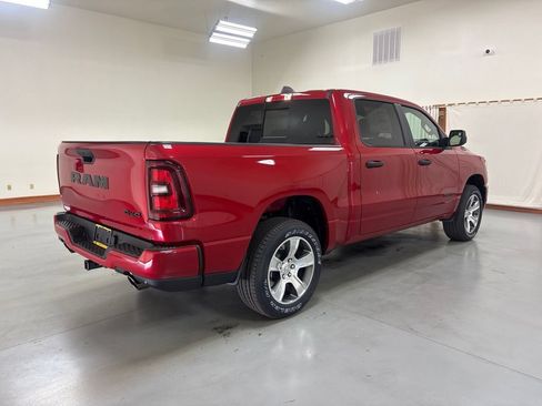 New 2026 RAM 1500 Express AWD/4WD image 9