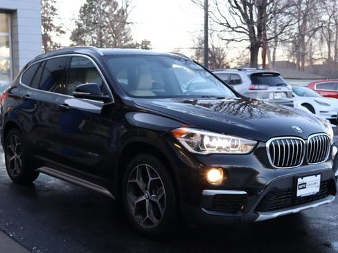 Used 2017 BMW X1 xDrive28i w/ Premium Package image 7