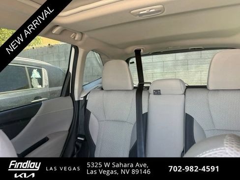 Used 2024 Subaru Forester Premium AWD/4WD image 5